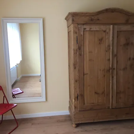 Blick Ins Gruene Apartment