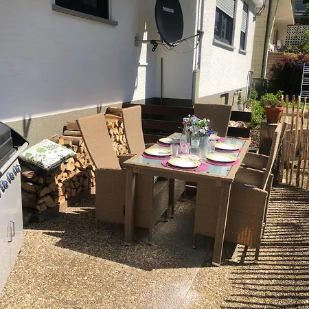 Blick Ins Gruene Apartment Idar-Oberstein